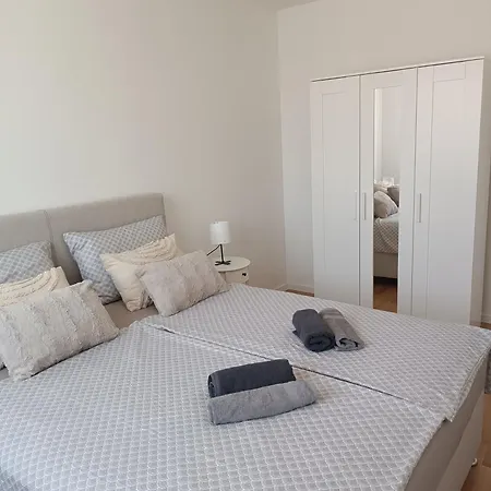 Marta Apartment *
